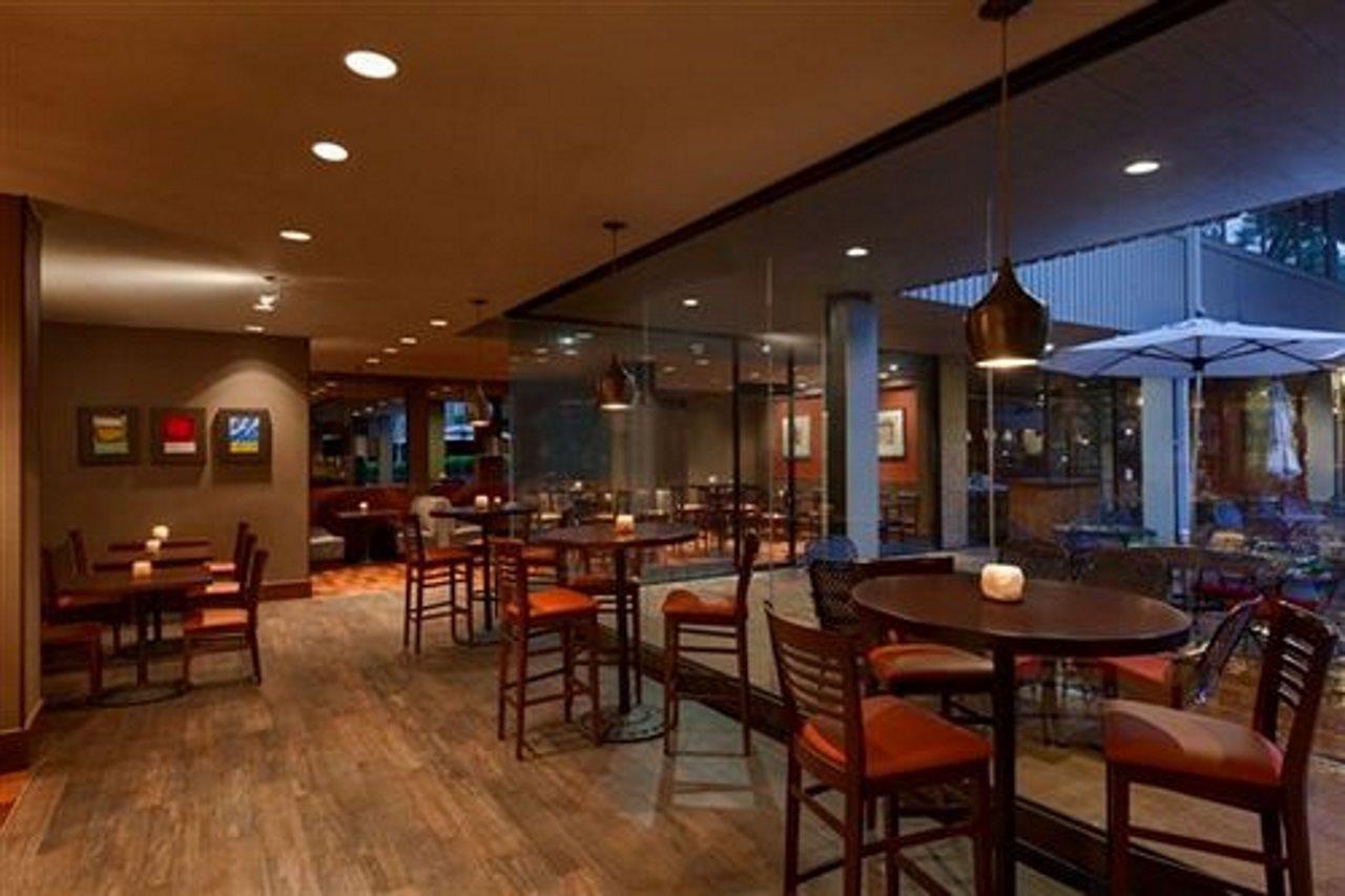 Delta Hotels By Marriott Baltimore North Exterior photo