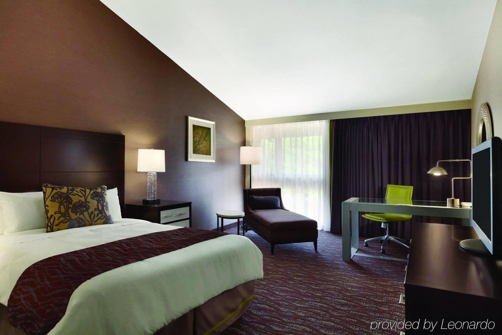 Delta Hotels By Marriott Baltimore North Exterior photo